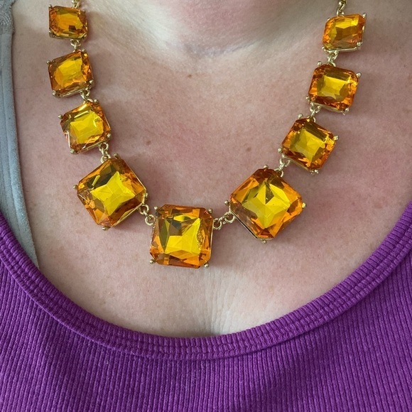 VINTAGE STUNNING orange topaz color necklace and earring set.​​ - Picture 15 of 16